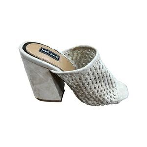 Jaggar nude suede open toe mule heel size 36eur/5